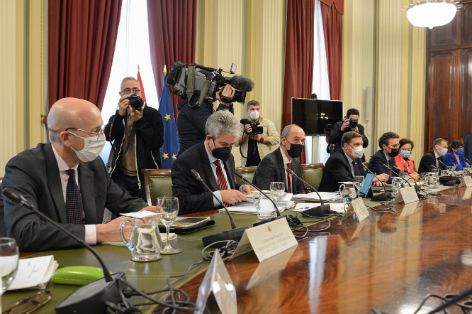 El ministro se reúne con las organizaciones profesionales agrarias y cooperativas agroalimentarias 