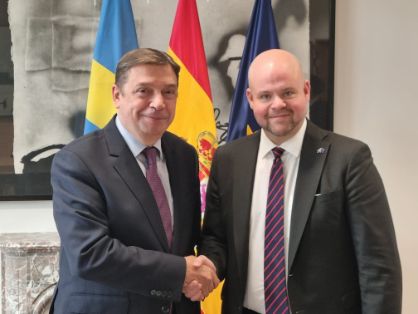 L Planas y ministro Agricultura Suecia (1)