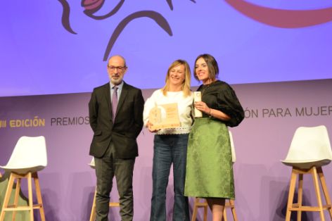 HOY, EN LA ENTREGA DE LOS XIII PREMIOS DE EXCELENCIA A LA INNOVACIÓN PARA MUJERES RURALES