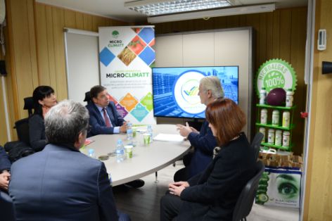 Hoy, en una visita a la planta tecnológica de experimentación de microalgas de  Algaenergy