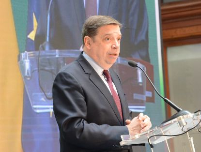 En la clausura de la convención “Crecemos Juntas: encuentro nacional de mujeres rurales”