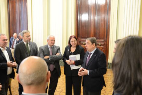 Hoy, en una reunión con Cooperativas Agro-alimentarias de España