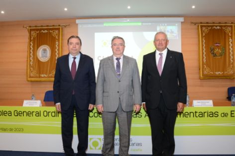 Hoy, en la clausura de la asamblea general de Cooperativas Agroalimentarias de España  