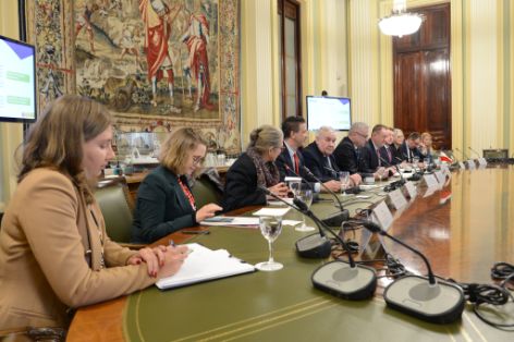 HOY, EN LA SEDE DEL MINISTERIO