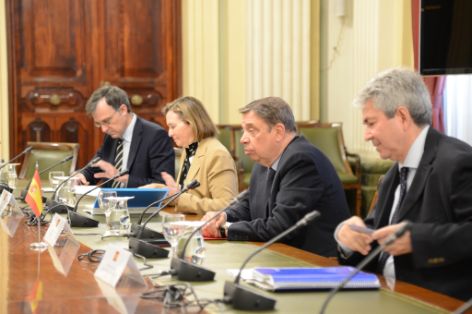 En una reunión mantenida hoy en la sede del ministerio 