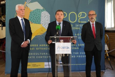 Hoy, en la clausura del Congreso Internacional sobre Seguros Agrarios, en Jerez de la Frontera (Cádiz)
