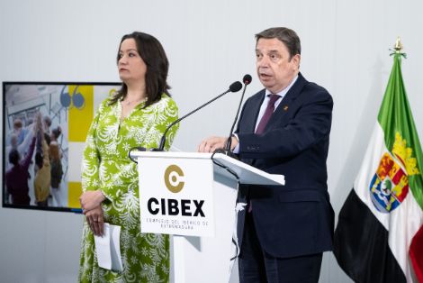 HOY, EN LA INAUGURACIÓN DEL COMPLEJO DEL IBÉRICO DE EXTREMADURA, EN ZAFRA (BADAJOZ)