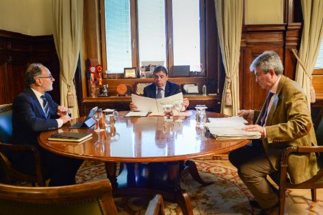 L Planas y presidente Mercasa-1