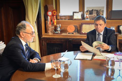 L Planas y presidente Mercasa-3