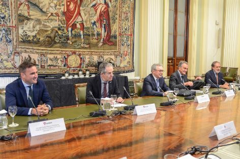 Hoy, tras una reunión con FEPEX y Freshuelva 