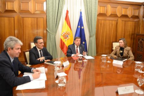 Reunión entre el ministro Planas y el presidente de Canarias 