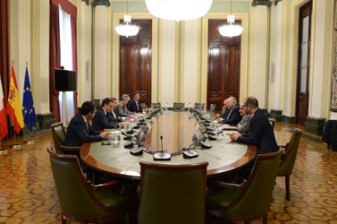 En una reunión mantenida hoy en la sede del ministerio 