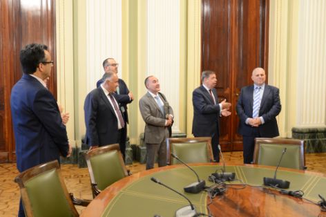 En una reunión mantenida hoy en la sede del ministerio 