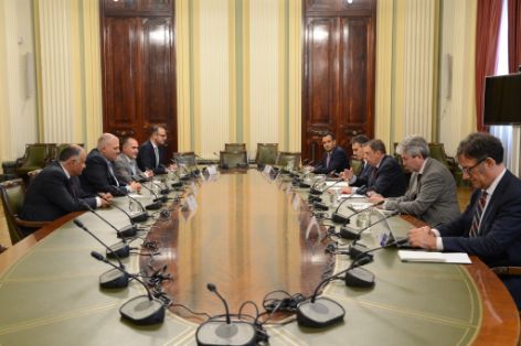 En una reunión mantenida hoy en la sede del ministerio 