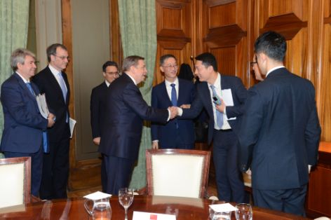 Hoy, en una reunión con el embajador chino en España, Yao Jing 