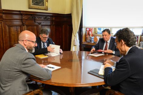 Hoy, en la sede del ministerio 