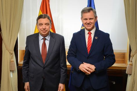 Hoy, en la sede del ministerio 