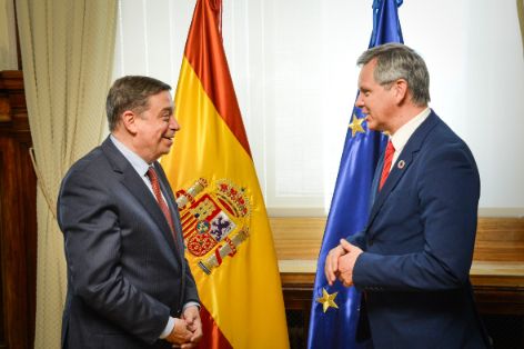 Hoy, en la sede del ministerio 