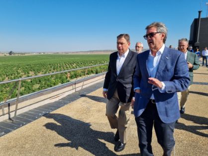 Hoy, en su visita a Bodegas Habla, en Trujillo (Cáceres) 