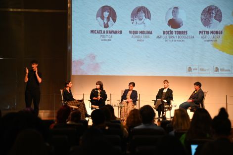 Hoy, en Madrid, en un acto sobre las mujeres rurales en la transición