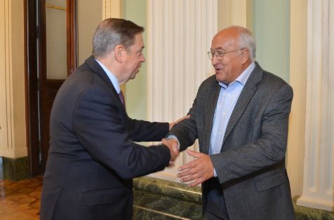 Hoy, en la sede del ministerio 