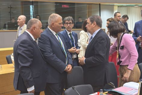 Hoy, en Bruselas, en el Consejo de Ministros de Agricultura y Pesca de la UE