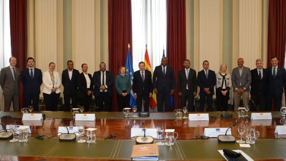 Reunión entre los ministros de Pesca Luis Planas y Jorge Santos