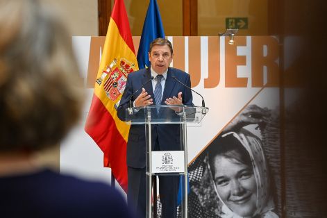 Hoy, en la inauguración de una exposición sobre los 50 años de España en Libertad