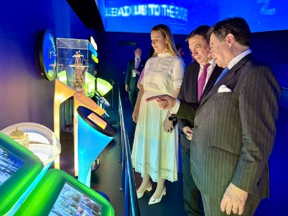 En su visita a la Expo de Osaka en Japón