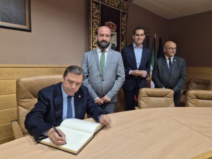 Hoy, en una visita a las obras de la colectividad de regantes de Pozo Alcón e Hinojares (Jaén)
	