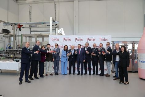 Hoy, en la inauguración de la Bodega Protos en Cubillas de Santa Marta (Valladolid)