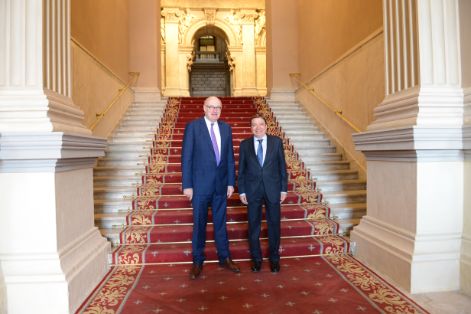 Hoy, tras la reunión mantenida con el comisario europeo de Agricultura y Desarrollo Rural, Phil Hogan 