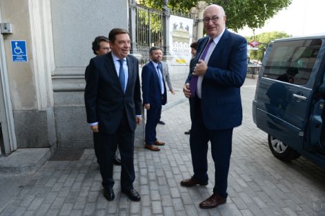 Hoy, tras la reunión mantenida con el comisario europeo de Agricultura y Desarrollo Rural, Phil Hogan 