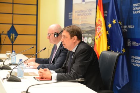 Hoy, tras la reunión mantenida con el comisario europeo de Agricultura y Desarrollo Rural, Phil Hogan 