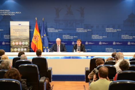 Hoy, tras la reunión mantenida con el comisario europeo de Agricultura y Desarrollo Rural, Phil Hogan 