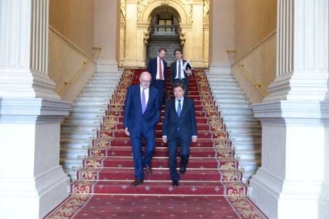 Hoy, tras la reunión mantenida con el comisario europeo de Agricultura y Desarrollo Rural, Phil Hogan 