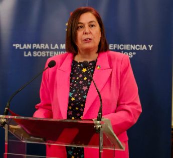 Mediante dos convenios con comunidades de regantes firmados hoy