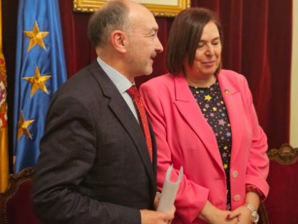 Mediante dos convenios con comunidades de regantes firmados hoy