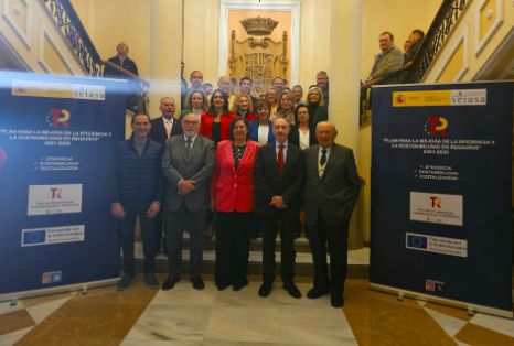 Mediante dos convenios con comunidades de regantes firmados hoy