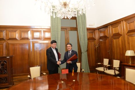 El secretario general de Agricultura y Alimentación se ha reunido con el viceministro de la Administración General de Aduanas de China 