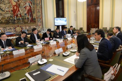 El secretario general de Agricultura y Alimentación se ha reunido con el viceministro de la Administración General de Aduanas de China 