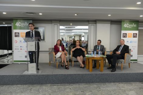 Hoy, en la clausura de la Asamblea de la Confederación Española de Fabricantes de Alimentos Compuestos para Animales (CESFAC) 