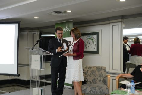 Hoy, en la clausura de la Asamblea de la Confederación Española de Fabricantes de Alimentos Compuestos para Animales (CESFAC) 