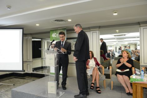 Hoy, en la clausura de la Asamblea de la Confederación Española de Fabricantes de Alimentos Compuestos para Animales (CESFAC) 