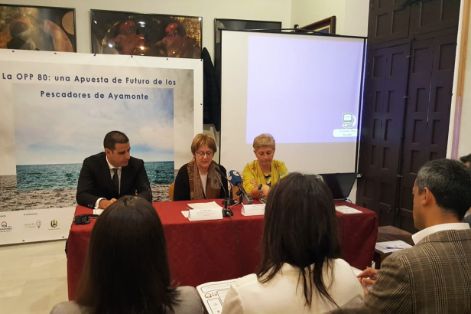 HOY, EN UNA JORNADA DE LA ORGANIZACIÓN DE ARMADORES DE PUNTA DEL MORAL, CELEBRADA EN AYAMONTE, HUELVA