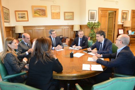 Hoy, en la sede del Ministerio