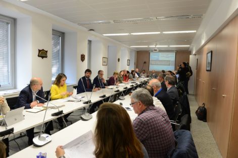 EN LA REUNIÓN DE LA SECRETARIA GENERAL DE PESCA CON REPRESENTANTES DE LAS CCAA Y DEL SECTOR DE ARRASTRE, CERCO Y DE OTROS ARTES DEL CANTÁBRICO NOROESTE 