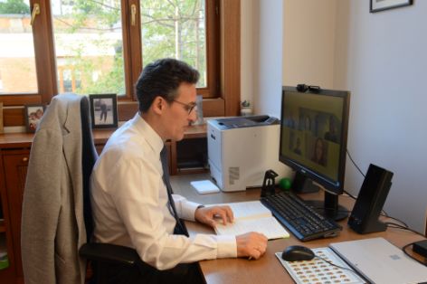 POR VIDEOCONFERENCIA