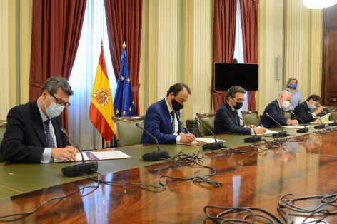 MEDIANTE UN CONVENIO SUSCRITO CON INTEROVIC, INERPORC Y PROVACUNO