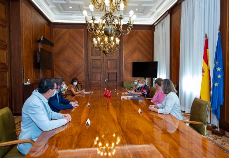 MEDIANTE UN CONVENIO FIRMADO HOY POR LA SECRETARIA GENERAL DE PESCA Y LA PRESIDENTA DEL CSIC 